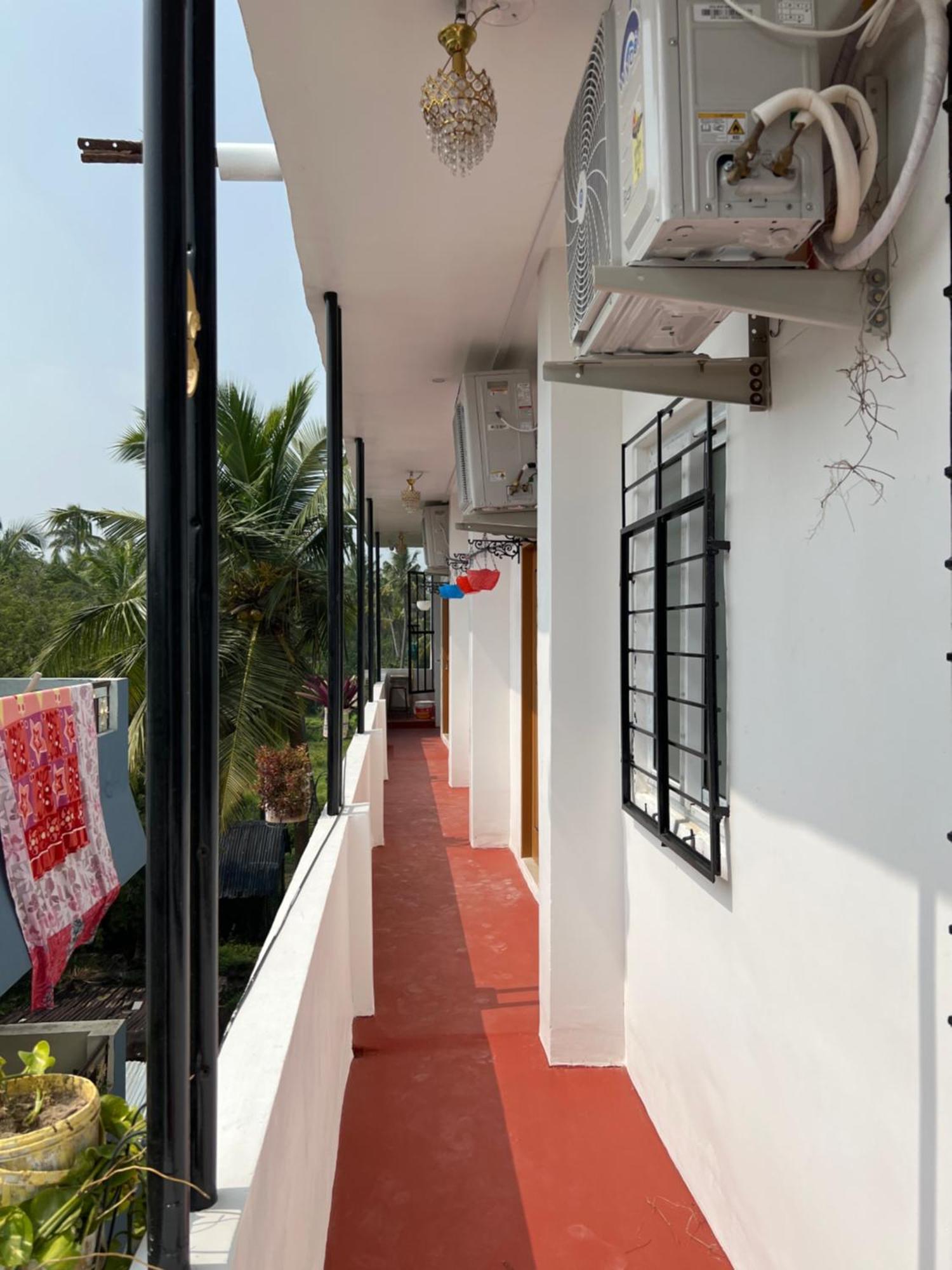Kavieya Residency Hotel Pūrnānkuppam Exterior foto